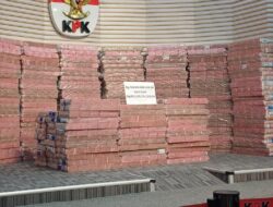 Pamerkan Bukti Uang Rp 300 Miliar, Komisi III DPR Puji Transparansi dan Strategi Asset Recovery KPK